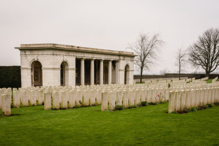 Mémorial de Vimy – Cimetière canadien Mémorial de Vimy – Cimetière canadien
