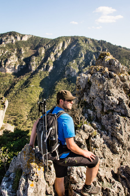Randonnée sur les corniches du causse Méjean – Sentier Jacques Brunet Randonnée sur les corniches du causse Méjean – Sentier Jacques Brunet
