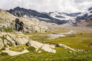 Randonnée jusqu'au lac du Grand Méan – Plan des Evettes vu depuis le col Randonnée jusqu'au lac du Grand Méan – Plan des Evettes vu depuis le col