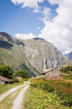 Randonnée du vallon de l'Avérole – Hameau d'Avérole Randonnée du vallon de l'Avérole – Hameau d'Avérole