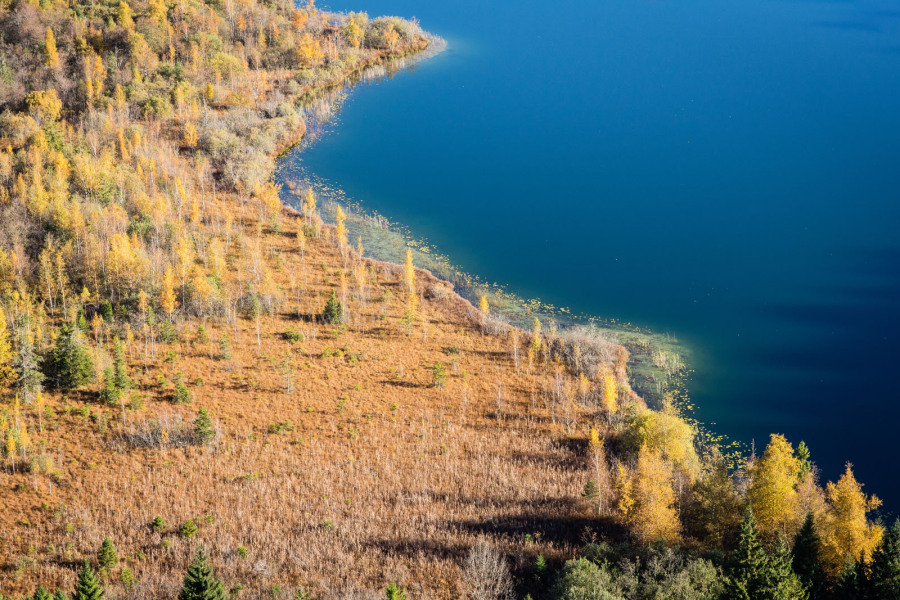 Lac de Bonlieu vu depuis le belvédère de la Ronde Lac de Bonlieu vu depuis le belvédère de la Ronde