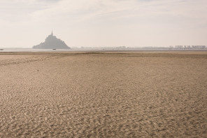 Vue du mont Saint-Michel depuis la baie Vue du mont Saint-Michel depuis la baie