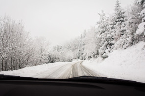 Montée au col de l'Œillon en hiver Montée au col de l'Œillon en hiver