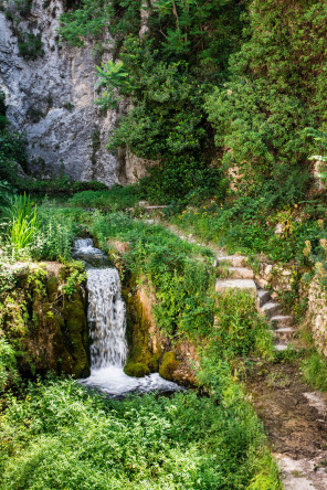 Moustiers-Sainte-Marie Moustiers-Sainte-Marie