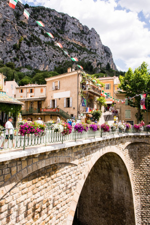 Moustiers-Sainte-Marie Moustiers-Sainte-Marie