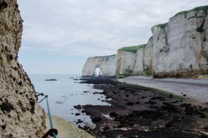 D'Etretat à la valleuse d'Antifer à marée basse D'Etretat à la valleuse d'Antifer à marée basse