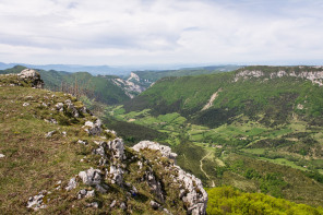 Randonnée du plateau d'Ambel – Pas de Gouillat Randonnée du plateau d'Ambel – Pas de Gouillat