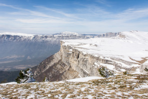 Randonnée de Font d'Urle en hiver – Puy de la Gagère Randonnée de Font d'Urle en hiver – Puy de la Gagère