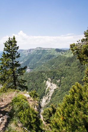 Trek autour des Hauts Plateaux – Entre le pas de Chabrinel et le Pison Trek autour des Hauts Plateaux – Entre le pas de Chabrinel et le Pison