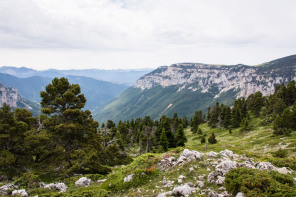 Trek autour des Hauts Plateaux – Vue depuis le rocher d'Archiane Trek autour des Hauts Plateaux – Vue depuis le rocher d'Archiane