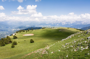 Trek autour des Hauts Plateaux – Terrasse à l'est de la tête Chevalière Trek autour des Hauts Plateaux – Terrasse à l'est de la tête Chevalière
