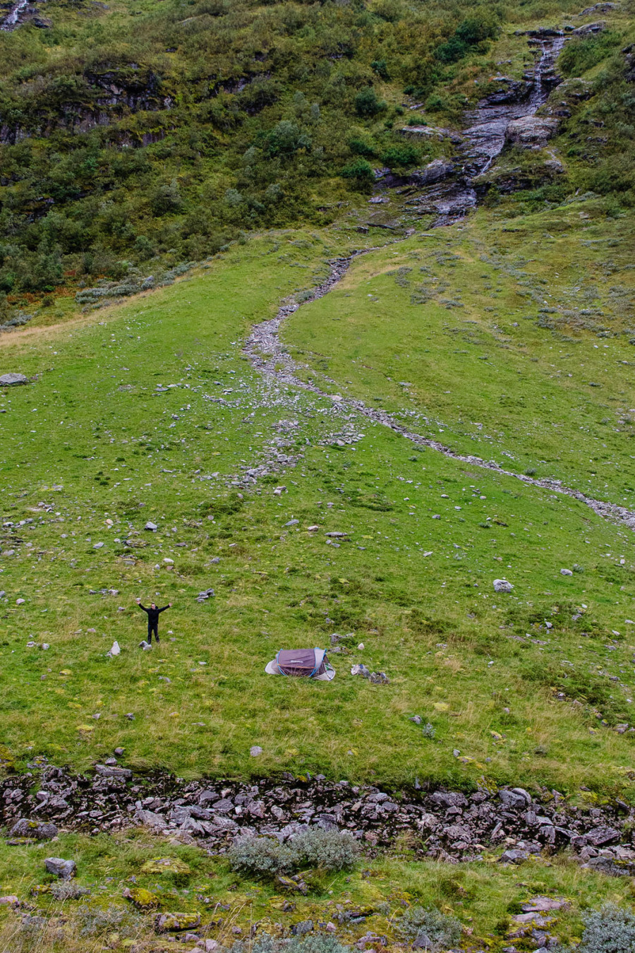 Camping sauvage près du Geirangerfjord Camping sauvage près du Geirangerfjord